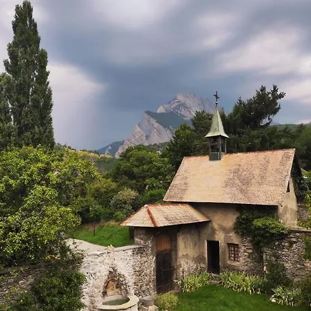Chateau Du Vigny - *